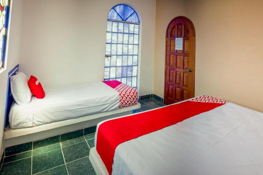 זיהואטנחו Hotel Isis מראה חיצוני תמונה