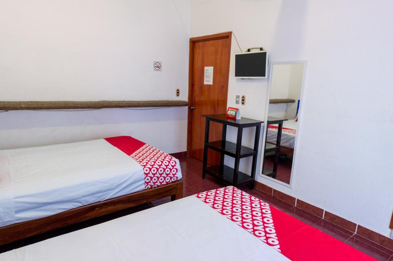 זיהואטנחו Hotel Isis מראה חיצוני תמונה