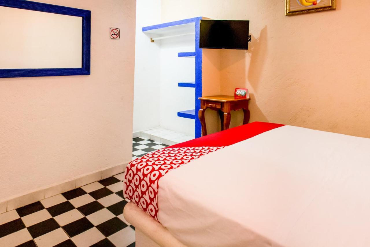 זיהואטנחו Hotel Isis מראה חיצוני תמונה